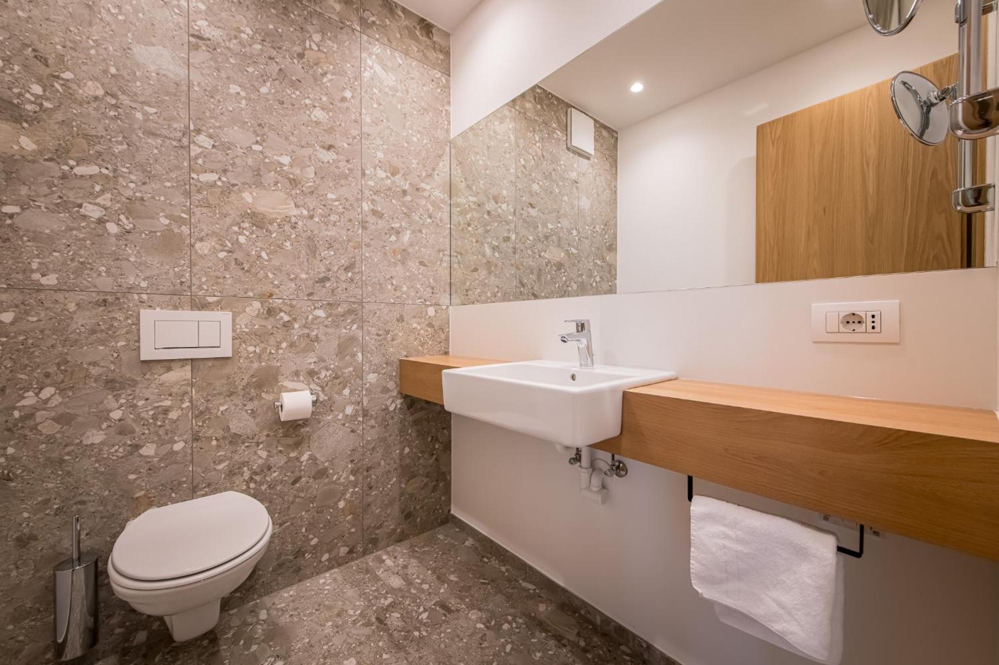 Hotel Taufers Molini di Tures Buitenkant foto