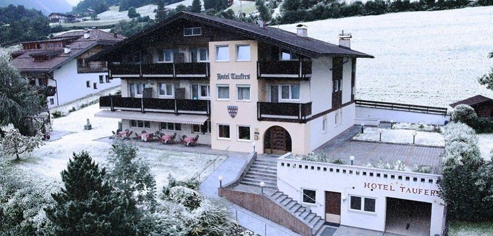 Hotel Taufers Molini di Tures Buitenkant foto